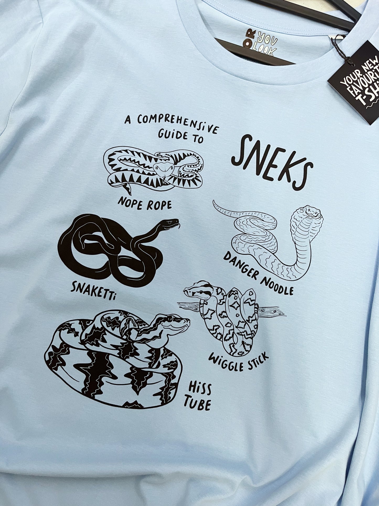 SNEKS T-SHIRT